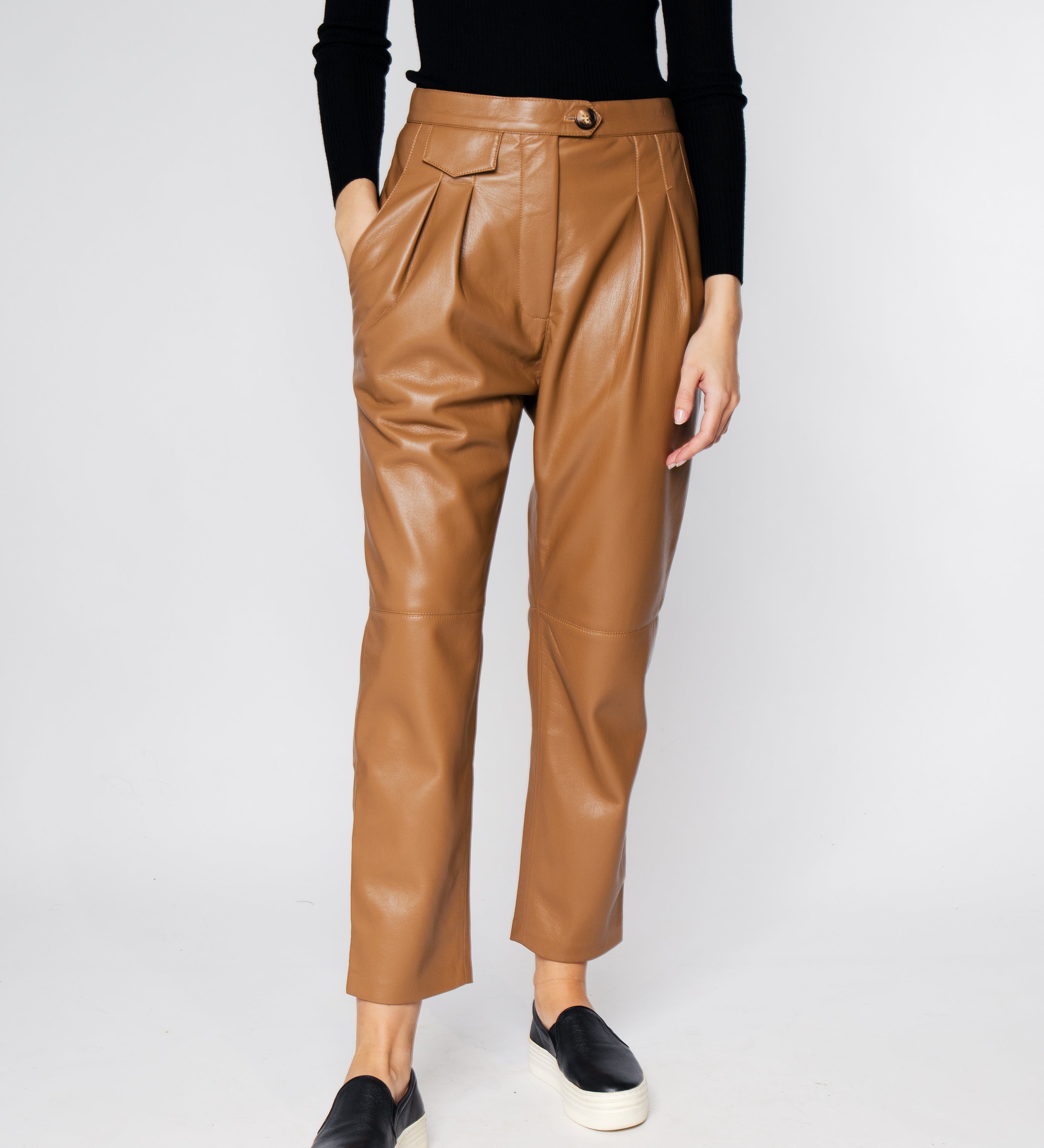 2021-10-08-pants-leather-br-